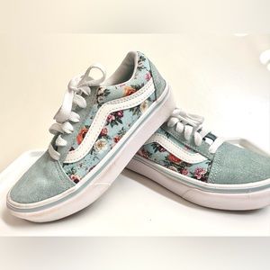 Kids Vans size 11.5 Like New! Blue floral girls sneakers